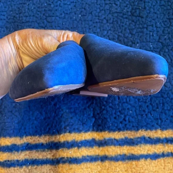 Joe’s Women's Navy Suede Mules - Picture 4 of 6